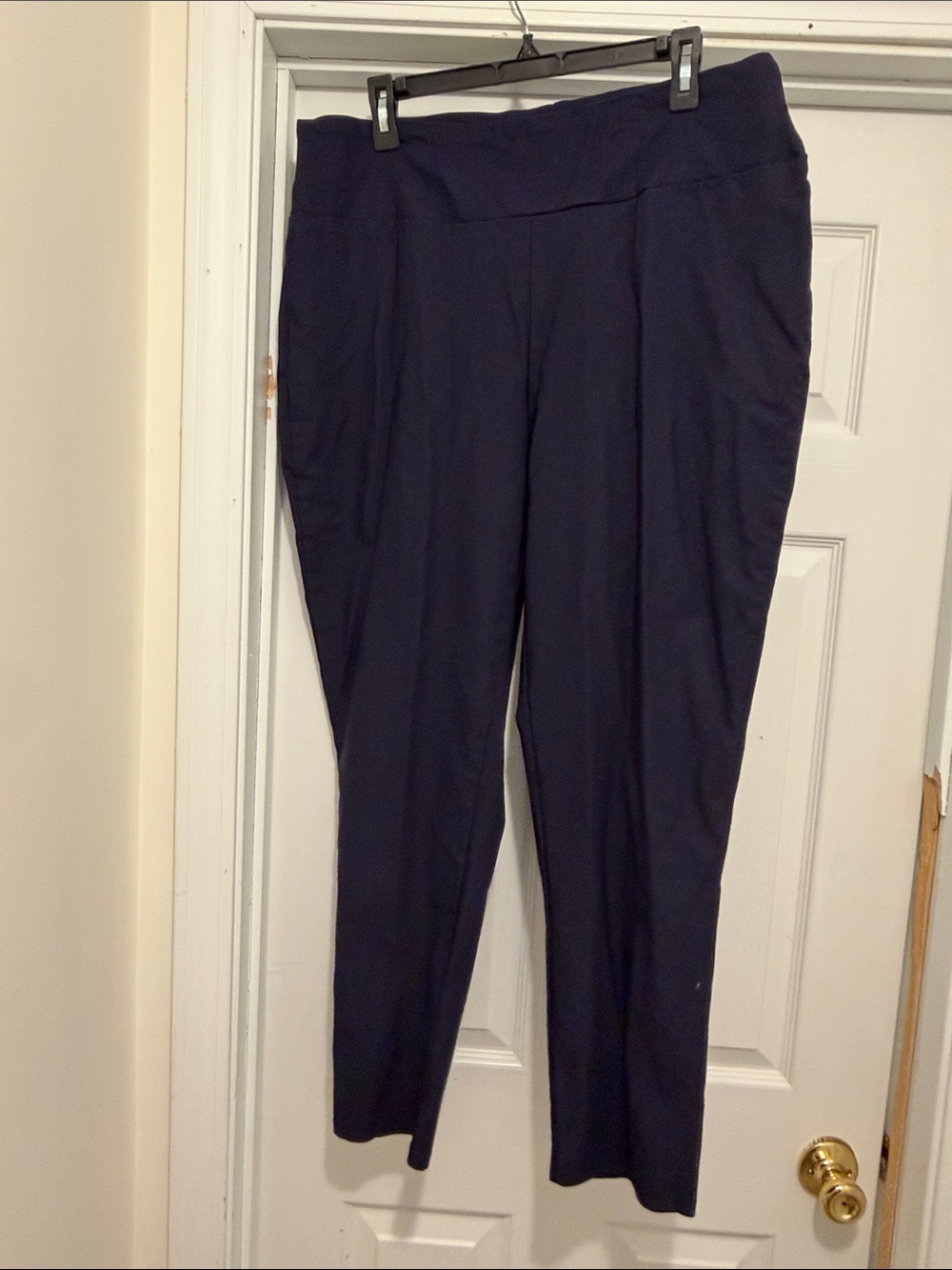 Hybrid & company Black Straight-Leg Pull-On Pants
